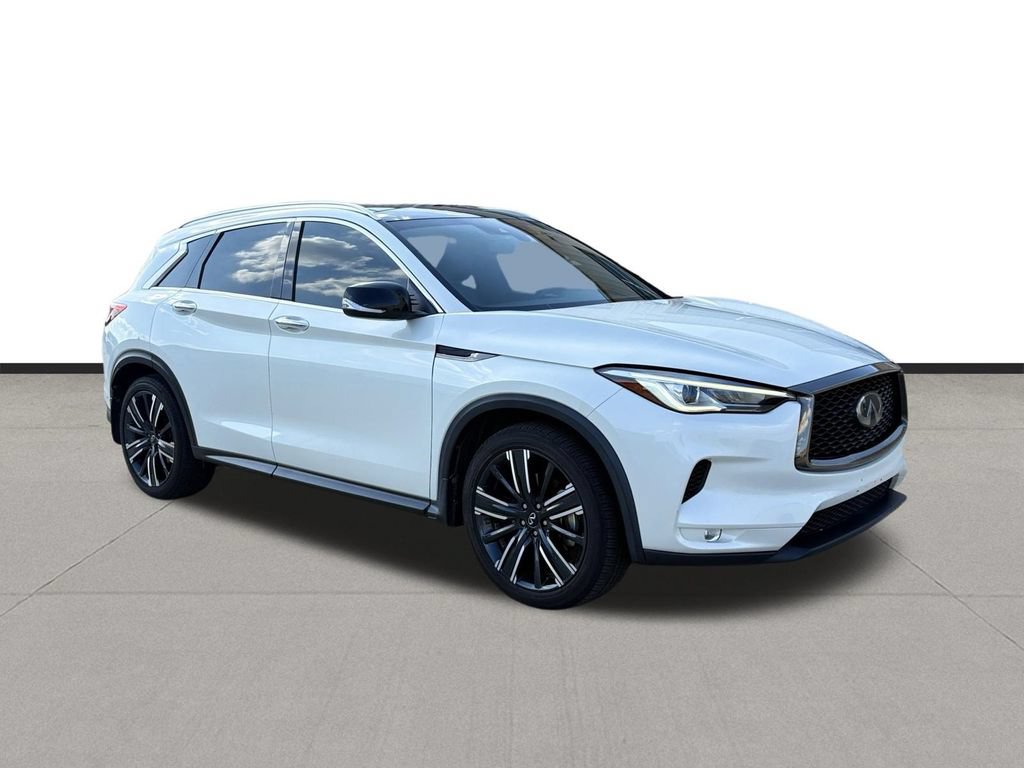 Used 2021 INFINITI QX50 Luxe w/ Appearance Package FWD image 3