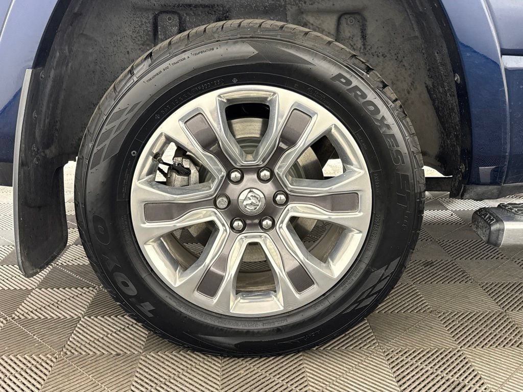Used 2023 RAM 1500 Limited w/ Body Color Bumper Group AWD/4WD image 15