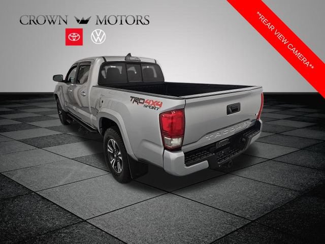 Used 2016 Toyota Tacoma TRD Sport w/ Towing Package AWD/4WD image 4