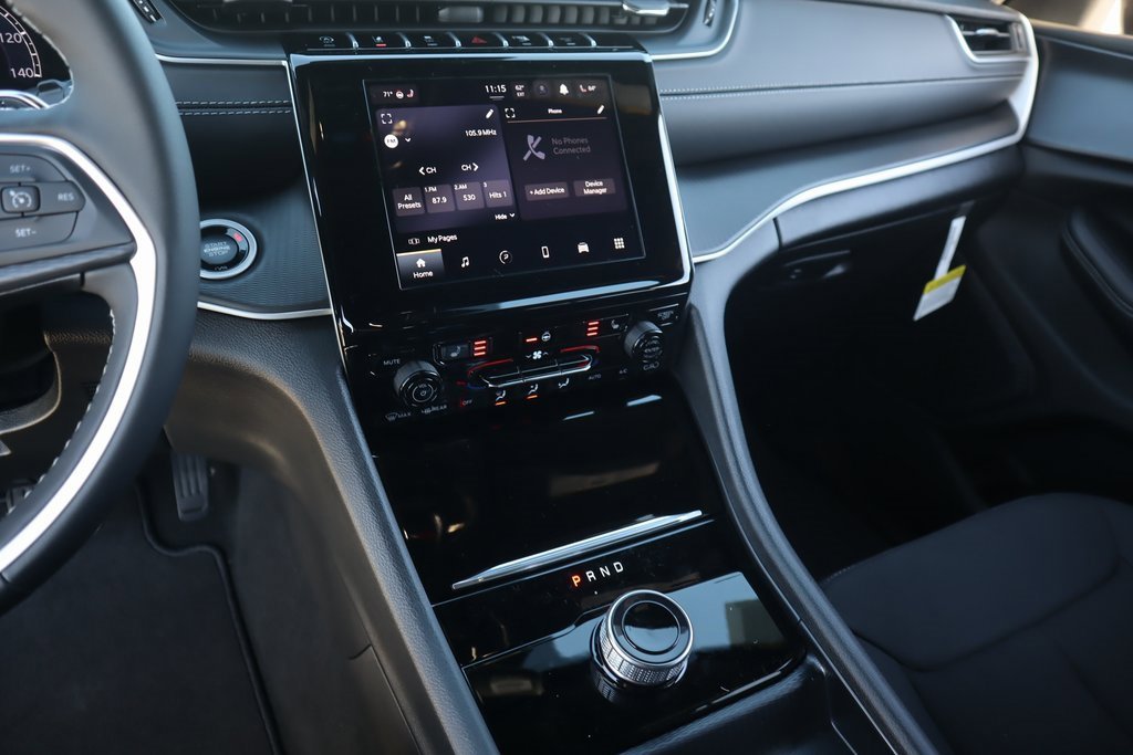 New 2025 Jeep Grand Cherokee L Laredo w/ Luxury Tech Group I image 5