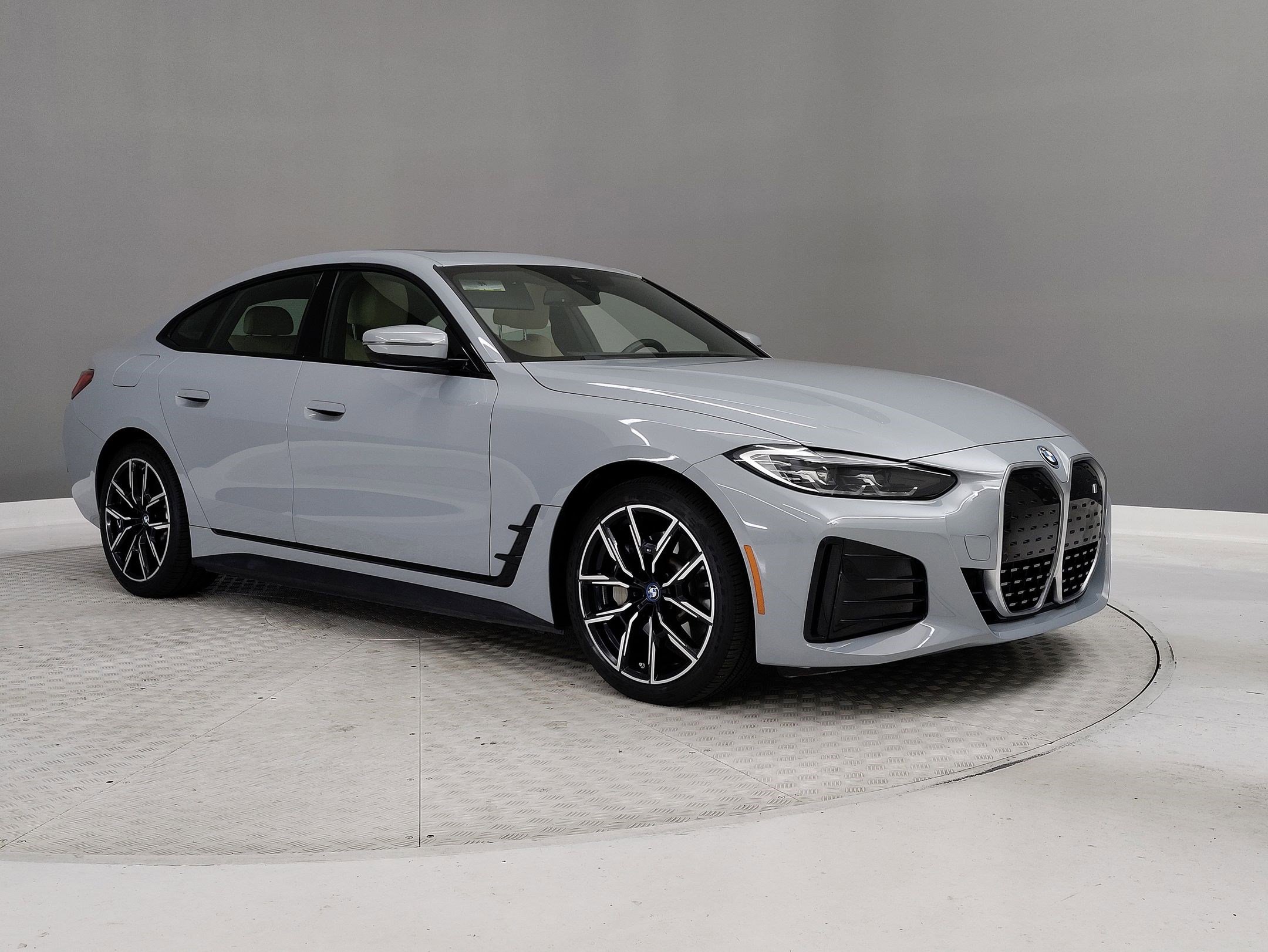 Certified 2023 BMW i4 eDrive40 w/ M Sport Package image 36