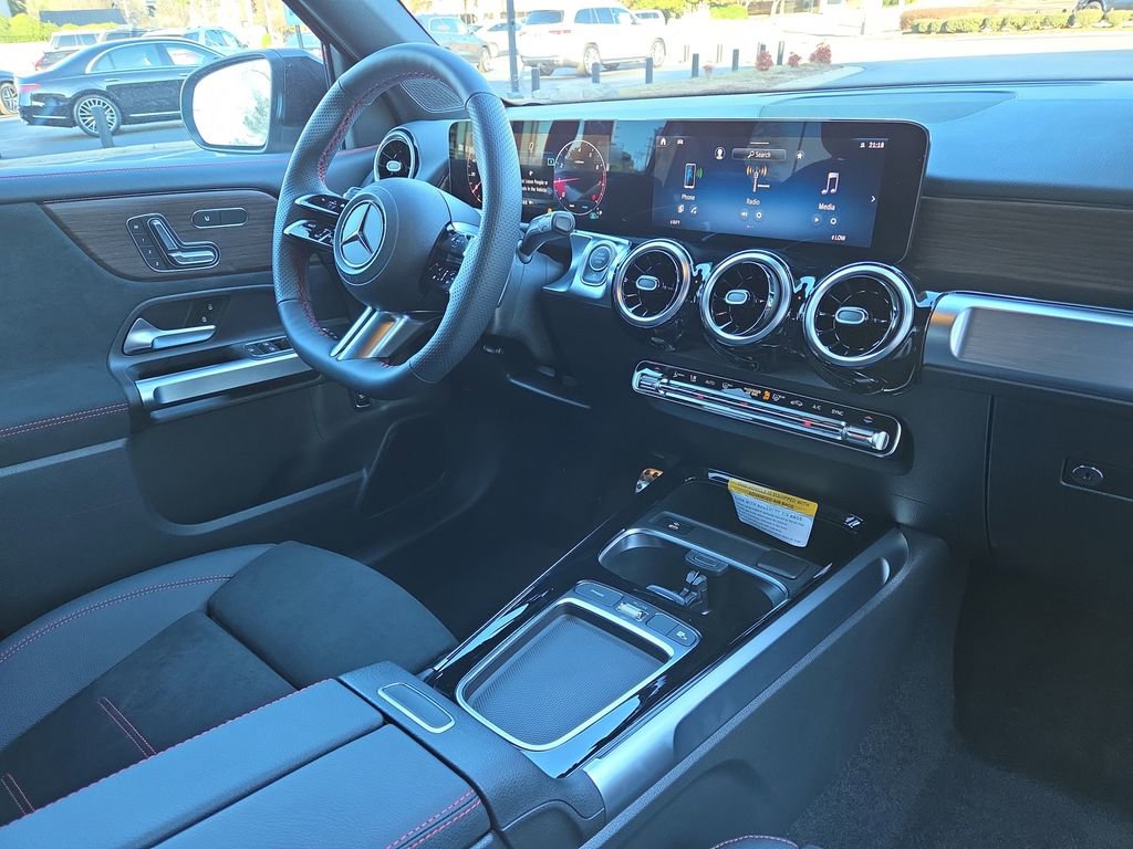 Used 2026 Mercedes-Benz GLB 250 GLB 250 image 18
