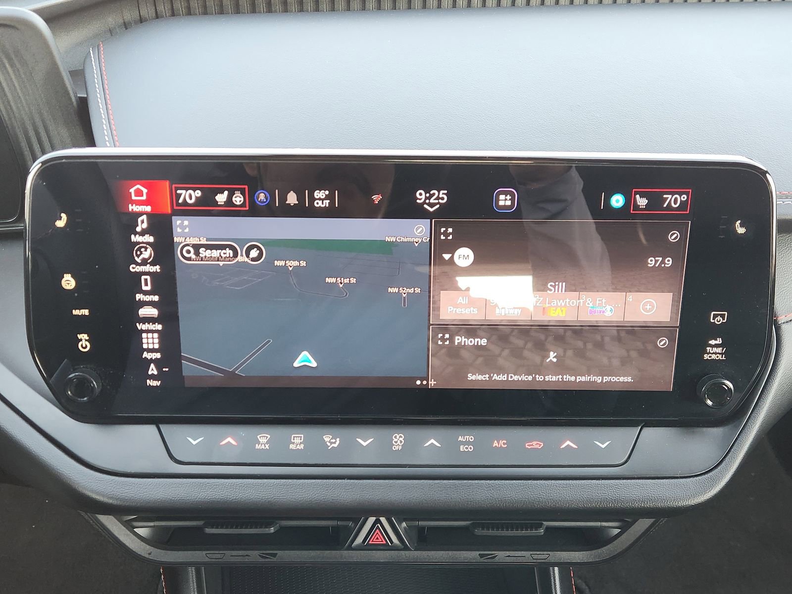 Used 2025 Dodge Charger R/T w/ Quick Order Package 25M R/T image 15