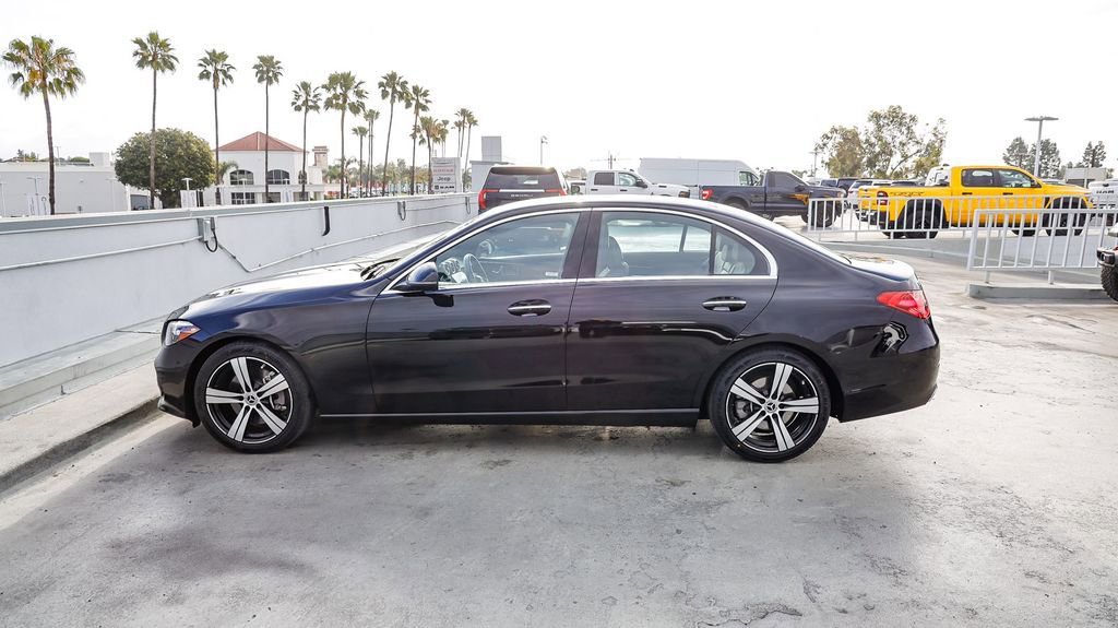 Used 2025 Mercedes-Benz C 300 4MATIC Sedan image 14