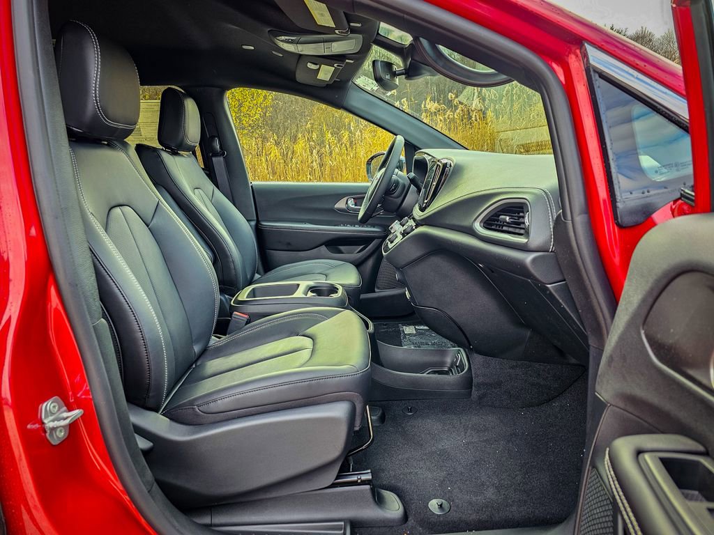 New 2026 Chrysler Pacifica Select image 39