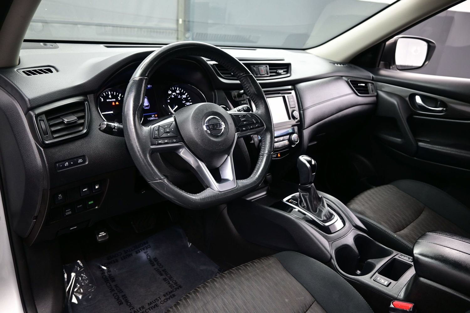 Used 2018 Nissan Rogue SV AWD/4WD image 13