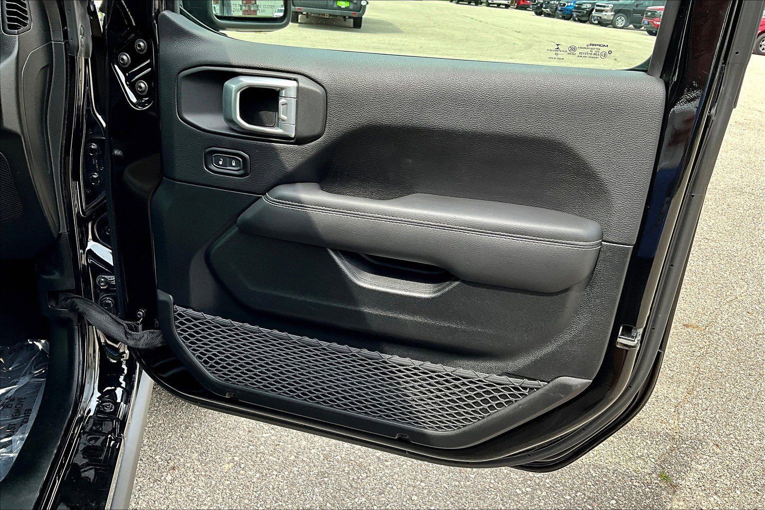 Certified 2020 Jeep Wrangler Unlimited Rubicon image 32