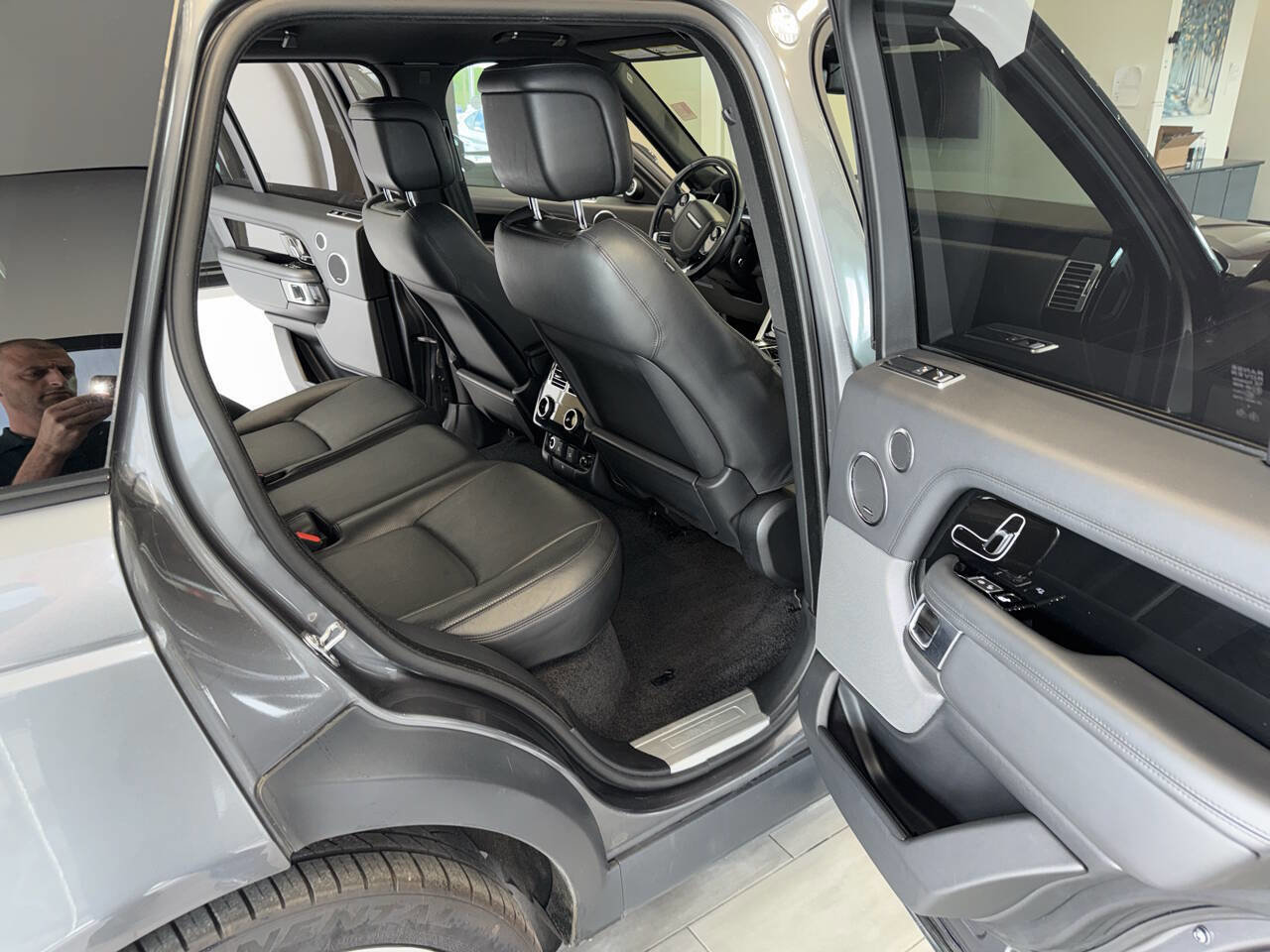 Used 2019 Land Rover Range Rover HSE AWD/4WD image 34