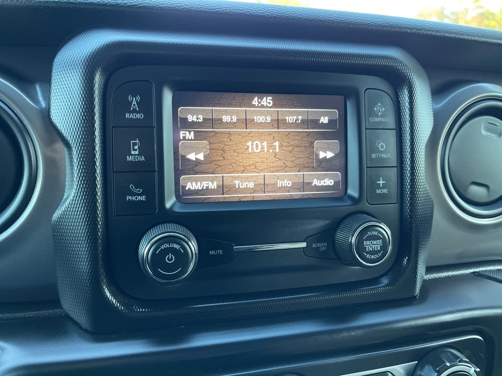 Used 2021 Jeep Wrangler Sport image 11