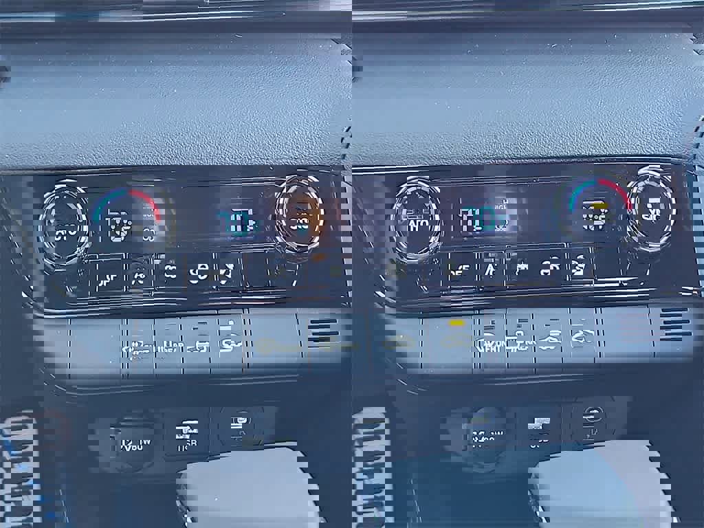 New 2026 Hyundai Elantra Sport image 13