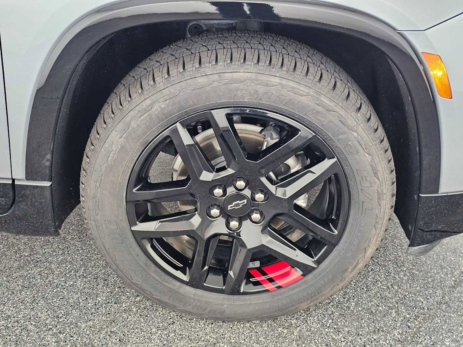 Used 2023 Chevrolet Traverse Premier w/ Redline Edition image 9