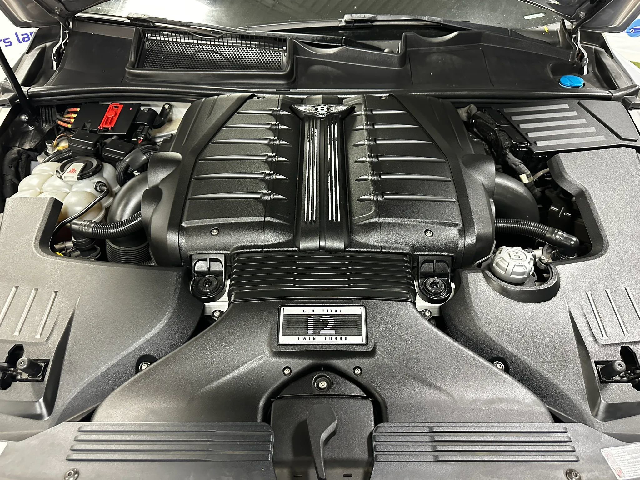 Used 2018 Bentley Bentayga AWD/4WD image 19