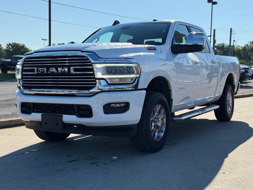 Used 2024 RAM 2500 Laramie AWD/4WD image 2