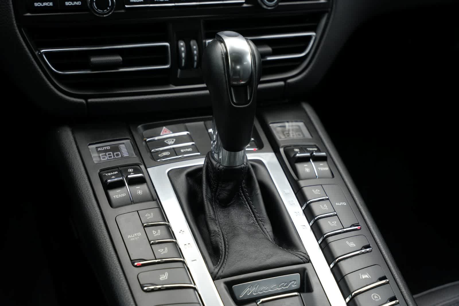 Used 2019 Porsche Macan AWD/4WD image 13