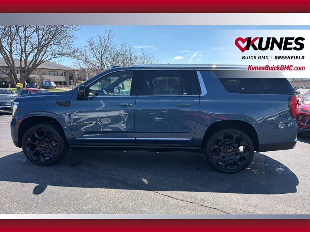 New 2026 GMC Yukon XL Denali w/ Denali Reserve Package image 8