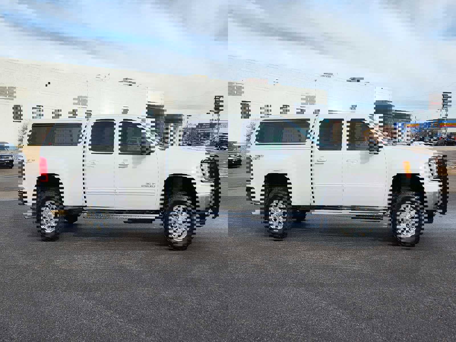 Used 2014 GMC Sierra 2500 SLT image 2