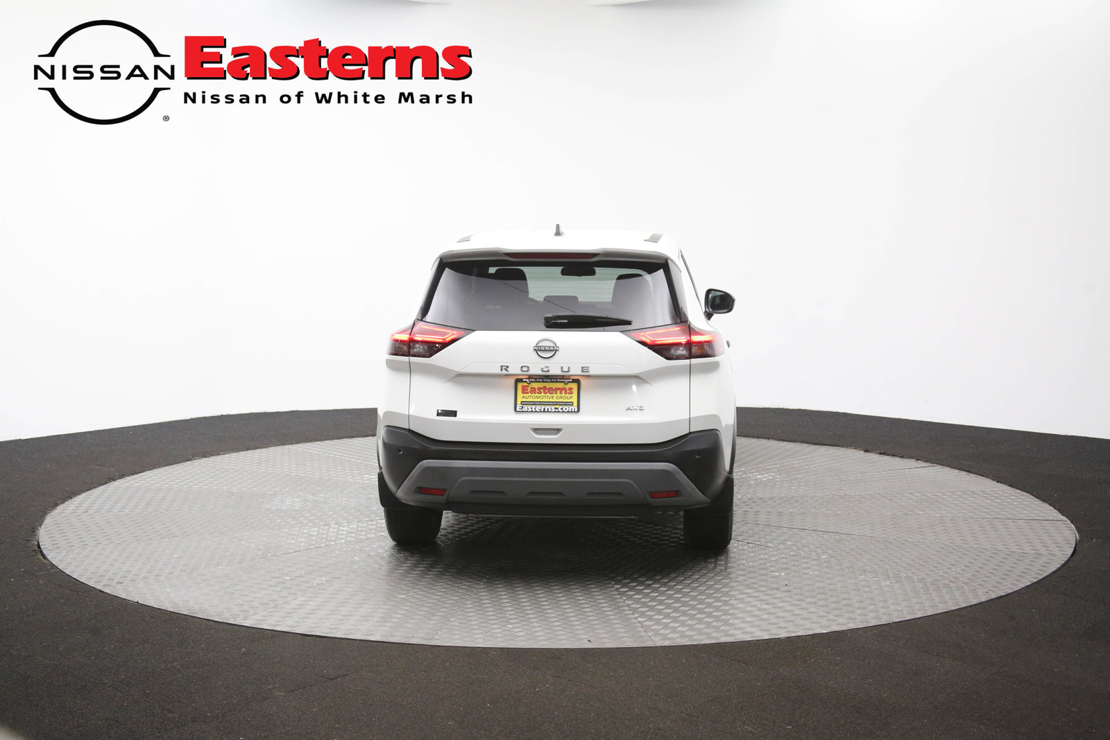 Used 2023 Nissan Rogue S AWD/4WD image 34