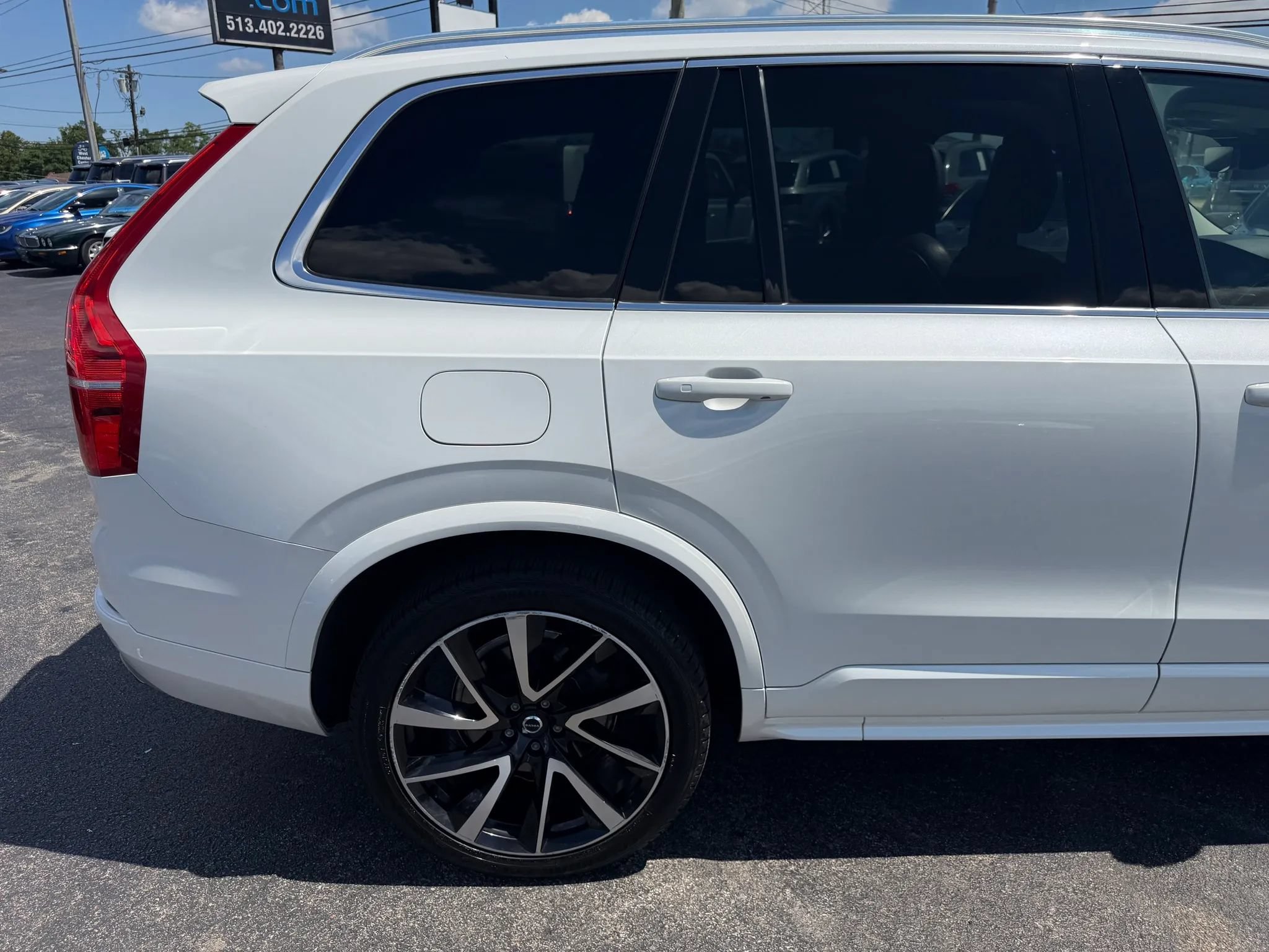 Used 2020 Volvo XC90 T6 Momentum w/ Protection Package AWD/4WD image 50