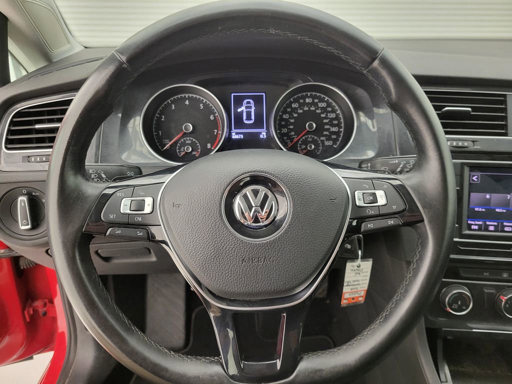 Used 2018 Volkswagen Golf S FWD image 3