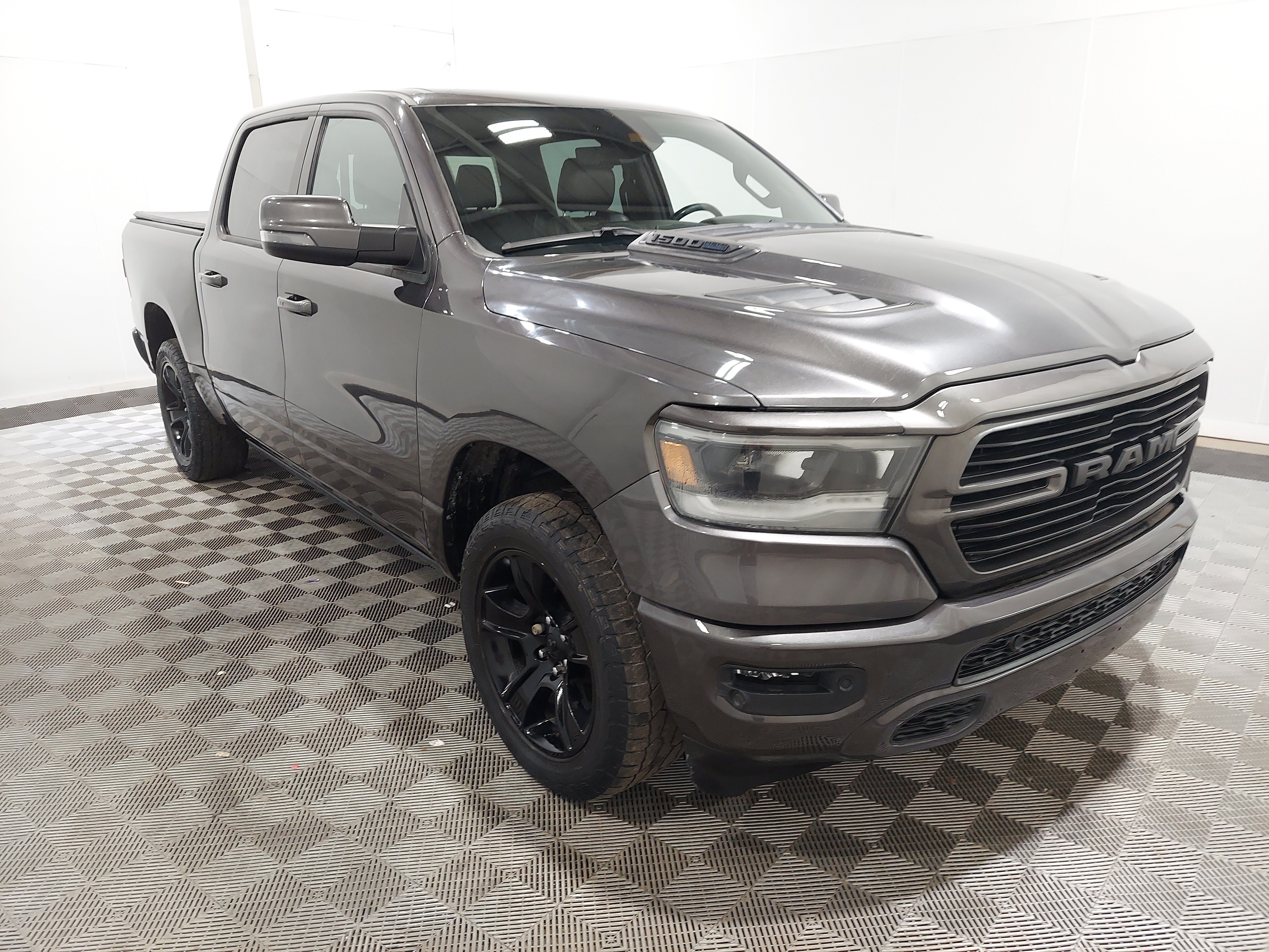 Used 2023 RAM 1500 Sport w/ G/T Package AWD/4WD image 4
