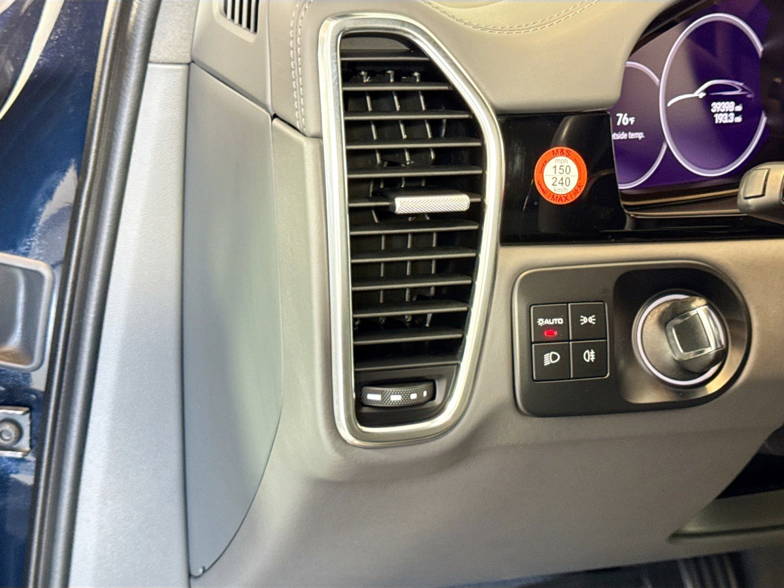 Certified 2022 Porsche Cayenne S image 13