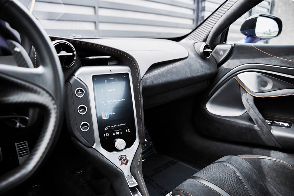 Used 2024 McLaren 750S image 57