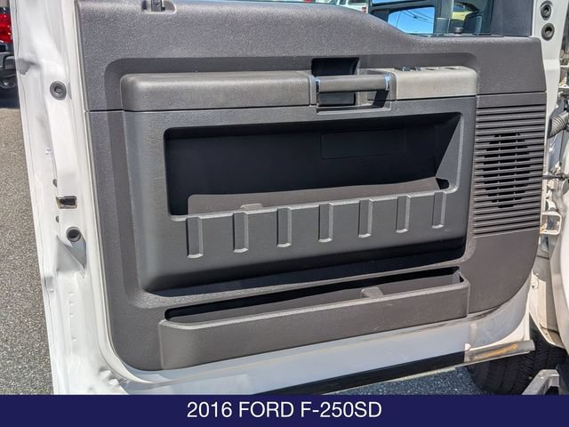 Used 2016 Ford F250 Lariat w/ Lariat Ultimate Package AWD/4WD image 11