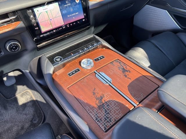 Used 2025 Lincoln Navigator Black Label image 7