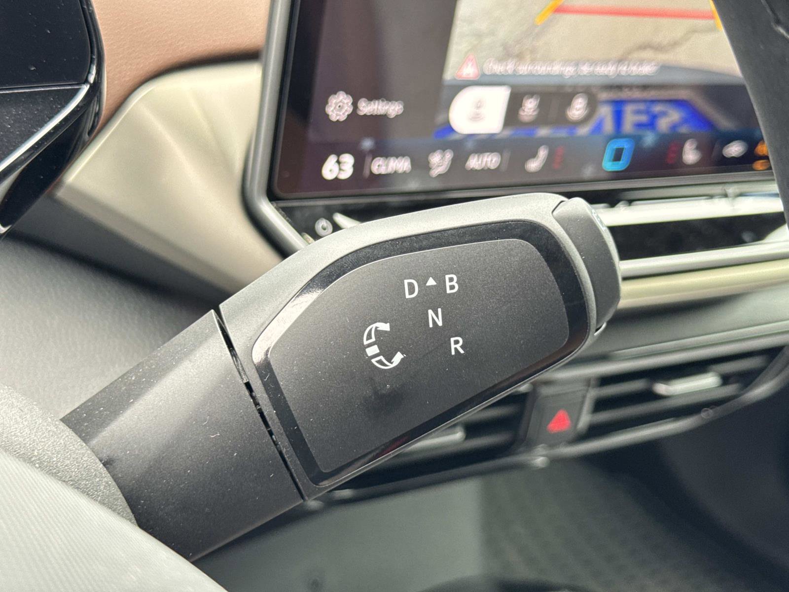 New 2025 Volkswagen ID.4 Pro image 16