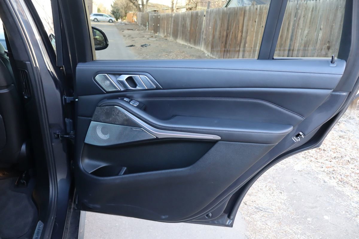 Used 2020 BMW X7 M50i w/ Dynamic Handling Package image 26