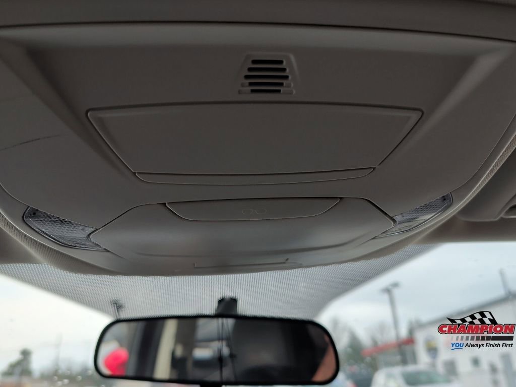 Used 2016 Ford Escape SE w/ Equipment Group 201A image 16