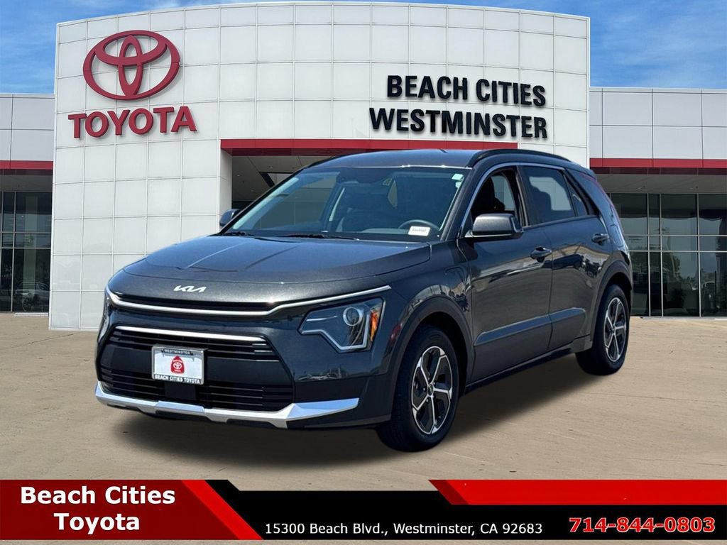 Used 2025 Kia Niro EX FWD image 5