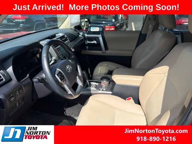 Used 2023 Toyota 4Runner SR5 Premium w/ Moonroof Package AWD/4WD image 9