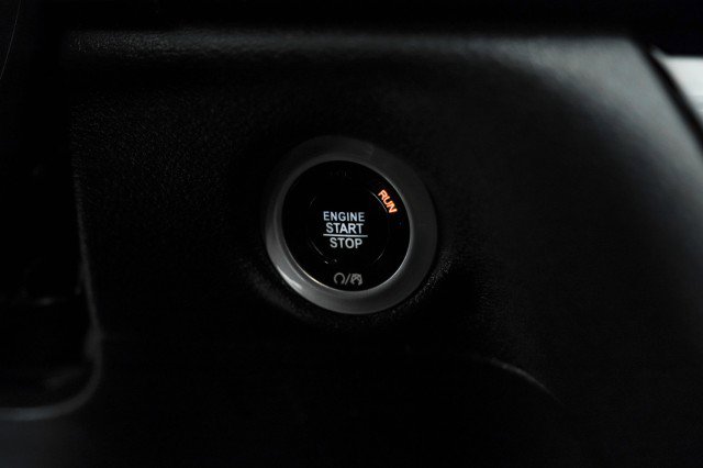 Used 2019 Chrysler Pacifica Limited w/ Advanced Safetytec Group image 21