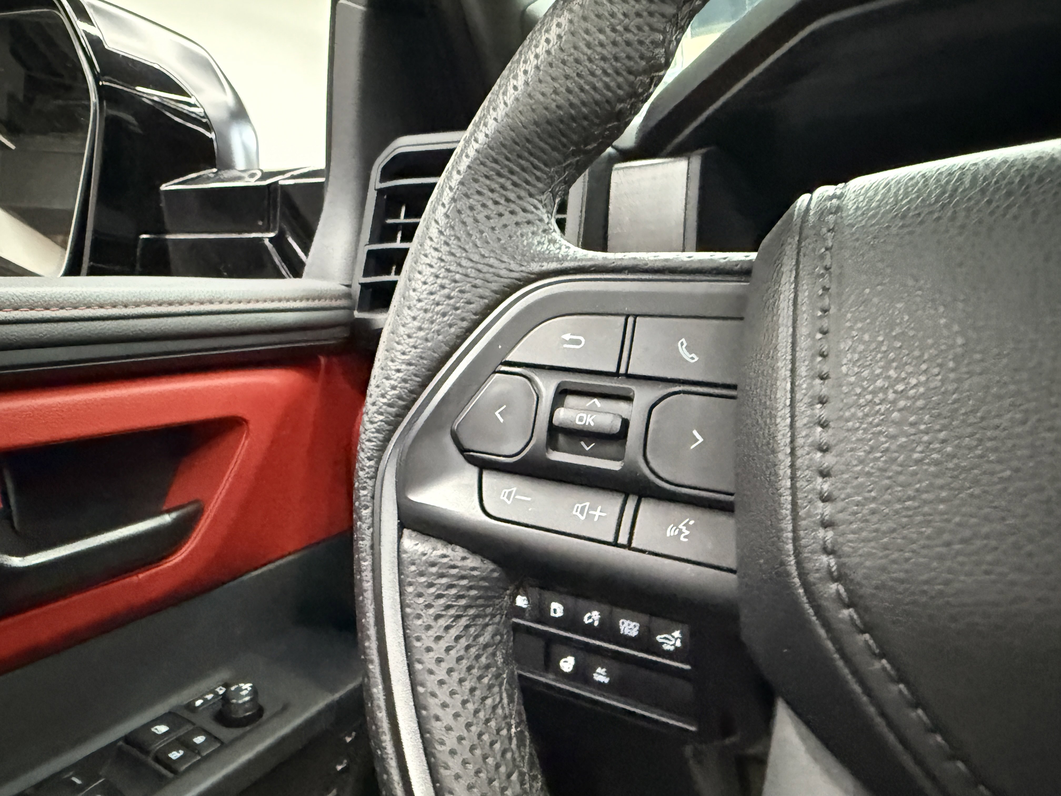 Used 2025 Toyota Tundra TRD Pro image 15
