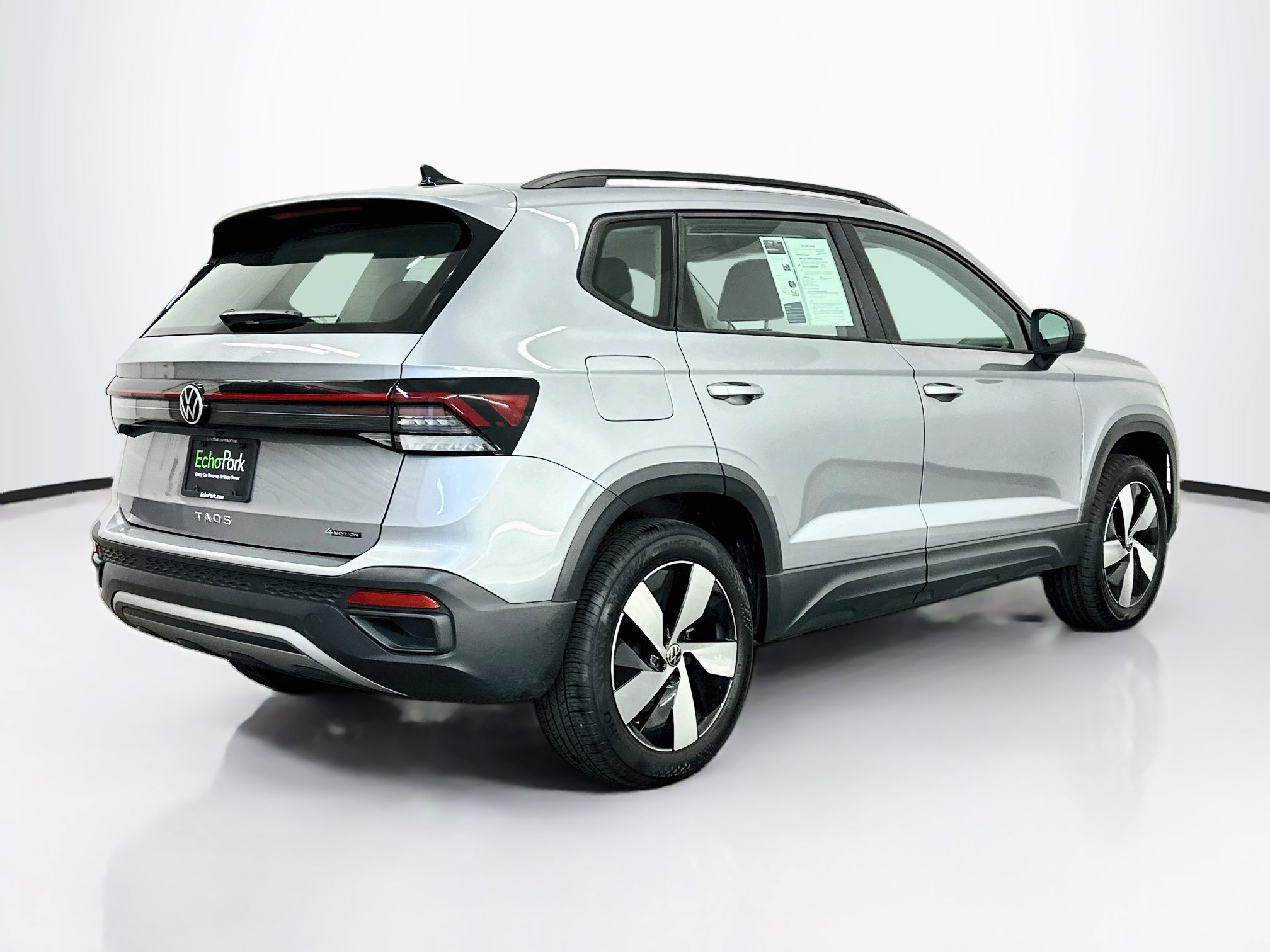 Used 2025 Volkswagen Taos S AWD/4WD image 9
