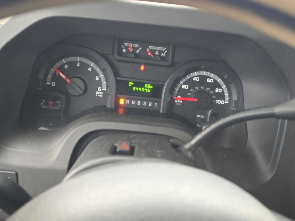 Used 2014 Ford E-350 and Econoline 350 Super Duty RWD image 19