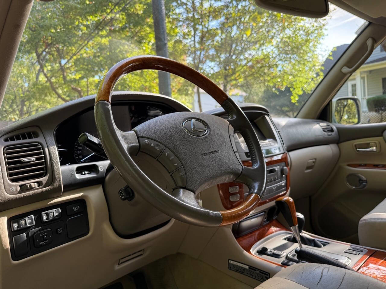 Used 2003 Lexus LX 470 4WD image 32