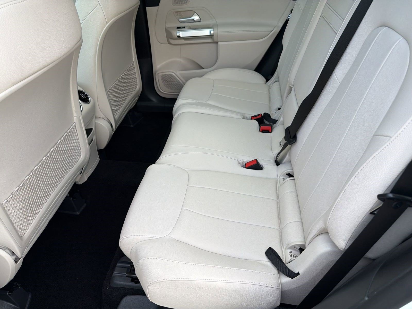 Used 2026 Mercedes-Benz GLB 250 image 26
