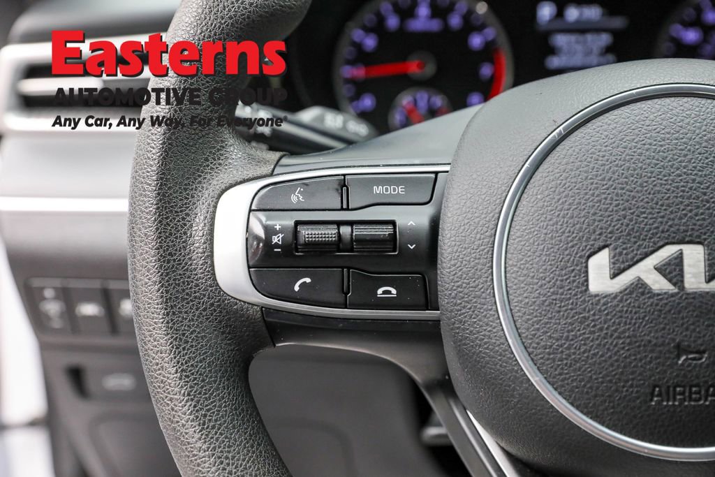 Used 2022 Kia K5 LXS image 15