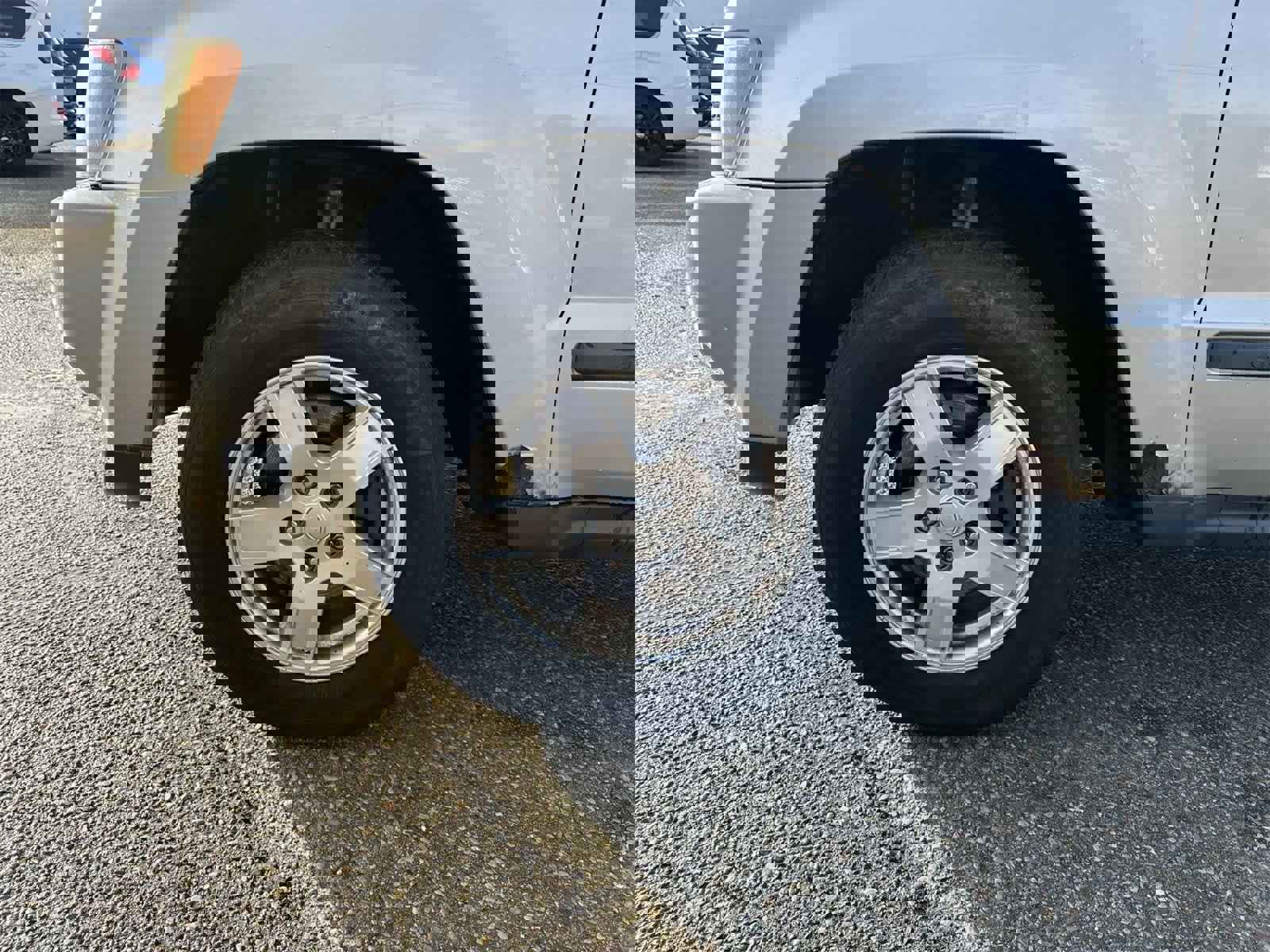 Used 2007 Jeep Grand Cherokee Laredo w/ Sun/Sound Group image 14