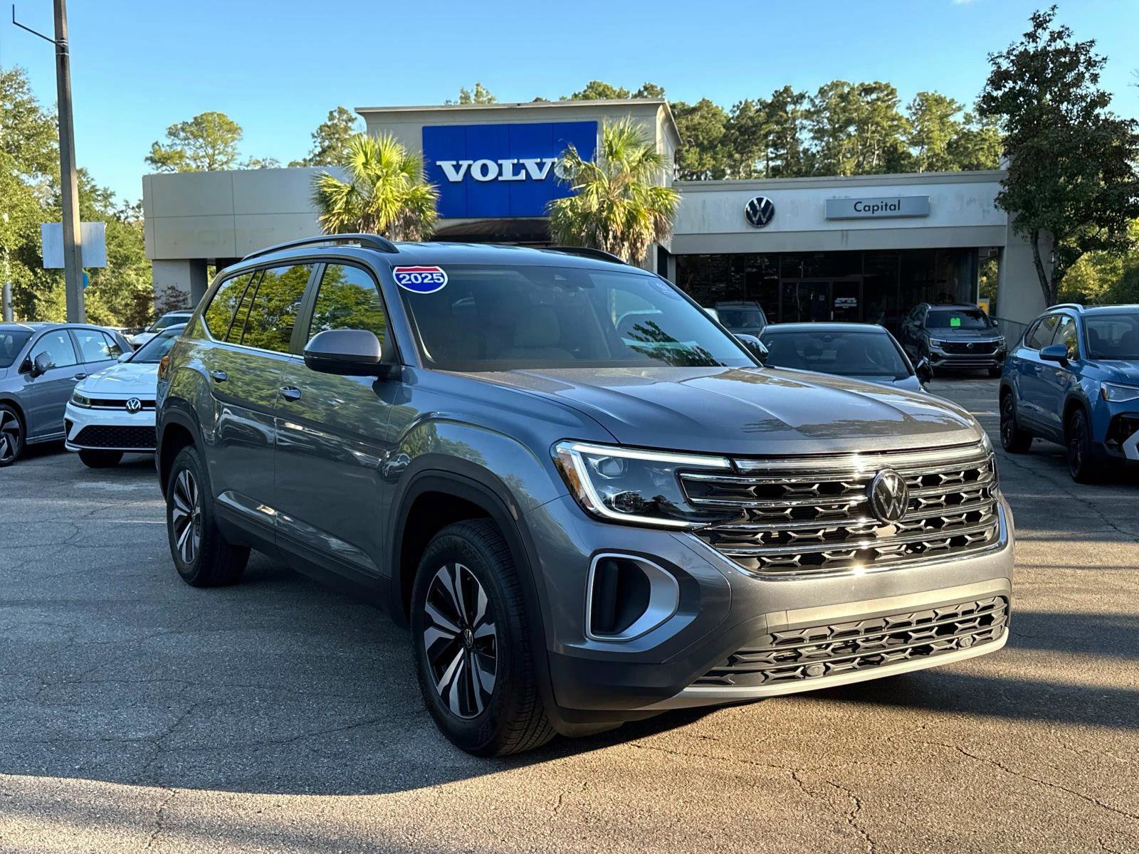 Used 2025 Volkswagen Atlas SE