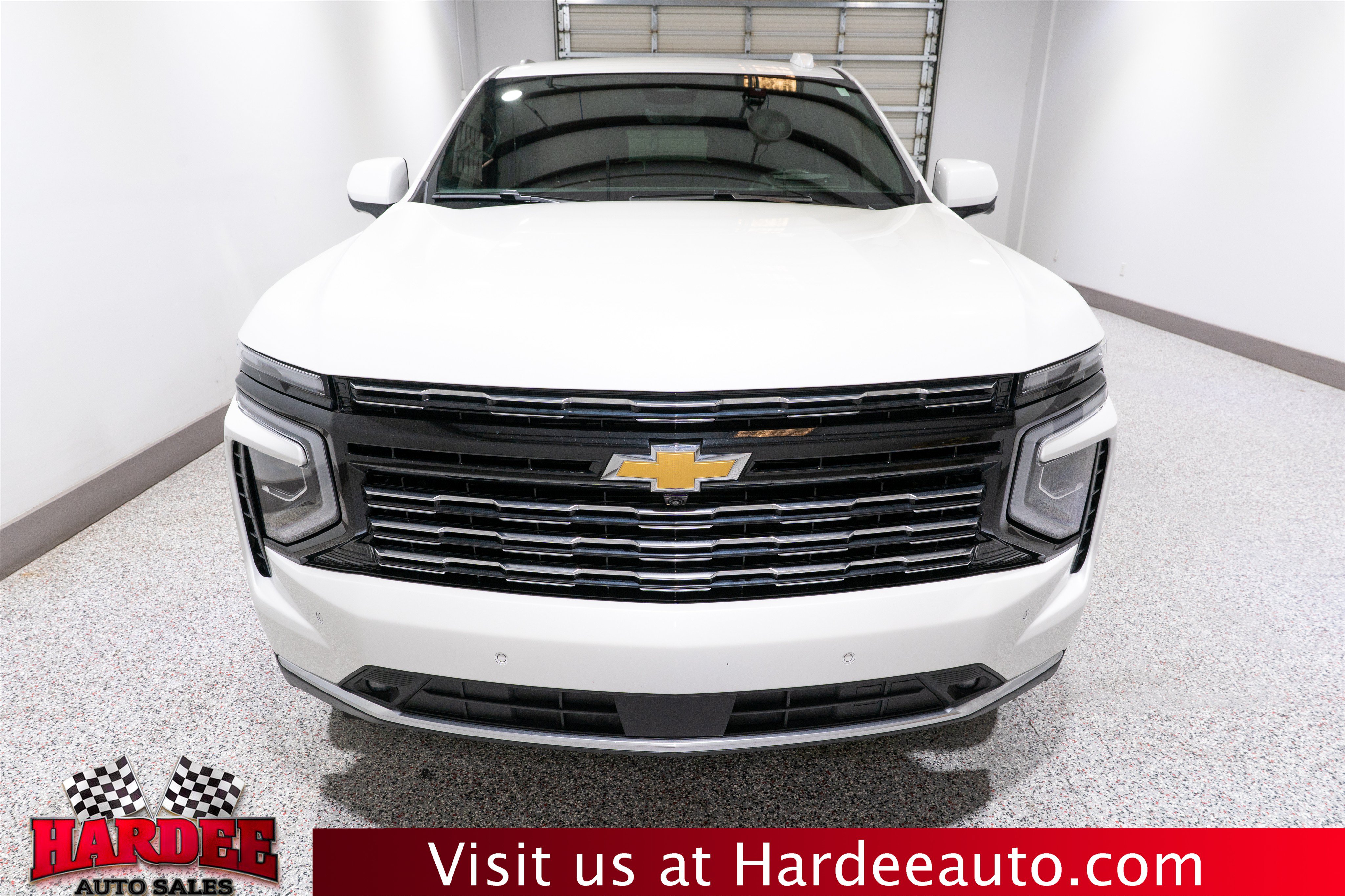 Used 2025 Chevrolet Tahoe High Country AWD/4WD image 7