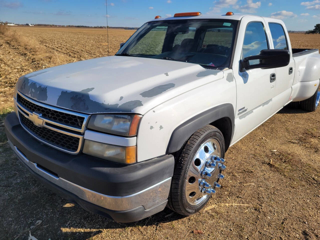 Used 2007 Chevrolet Silverado 3500 2WD Crew Cab w/ Heavy-Duty Power Package image 29