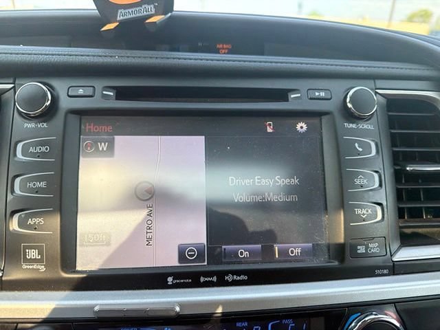 Used 2017 Toyota Highlander Limited AWD/4WD image 17