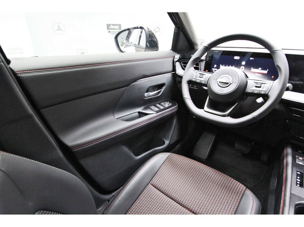 New 2026 Nissan Kicks SR FWD image 6