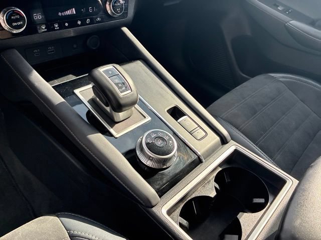 Used 2024 Mitsubishi Outlander SE FWD image 25