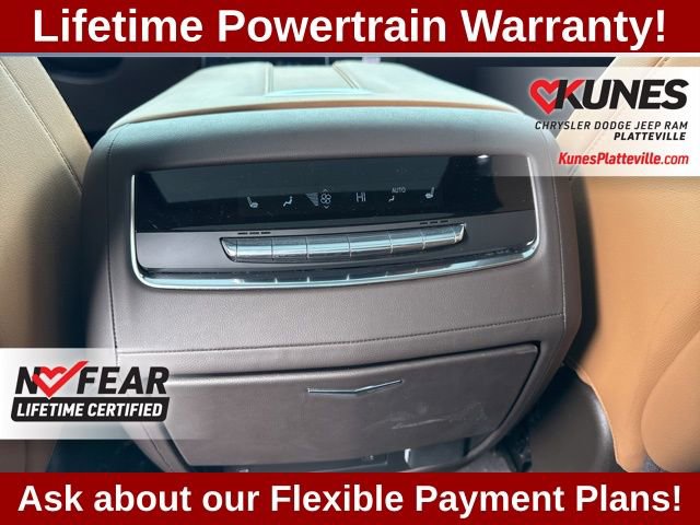 Used 2025 Cadillac Escalade Premium Luxury AWD/4WD image 36