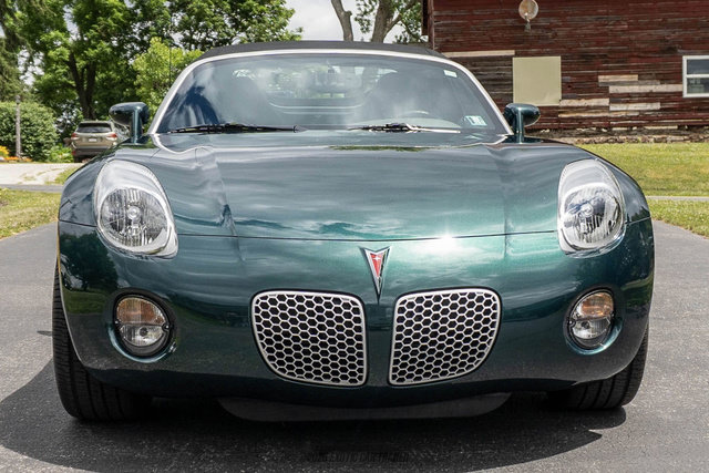 Used 2007 Pontiac Solstice Convertible w/ Premium Package RWD image 20
