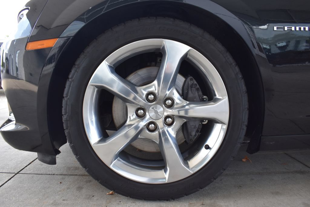 Used 2014 Chevrolet Camaro SS w/ RS Package RWD image 12